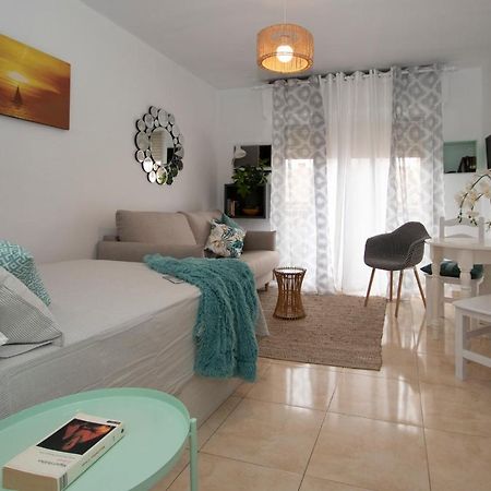 Luminoso Y Acoger Loft, Excelente Ubicacion Apartment Sevilla Bagian luar foto
