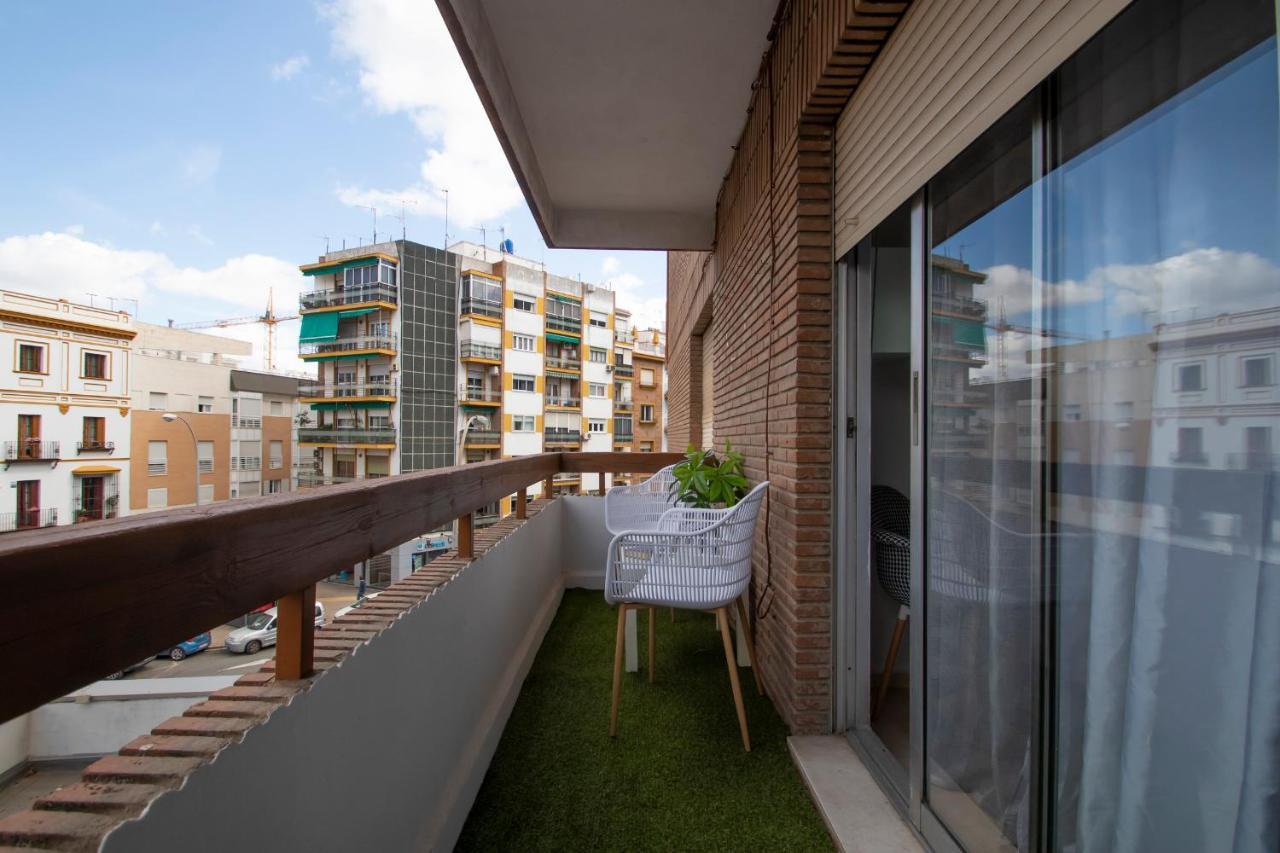 Luminoso Y Acoger Loft, Excelente Ubicacion Apartment Sevilla Bagian luar foto