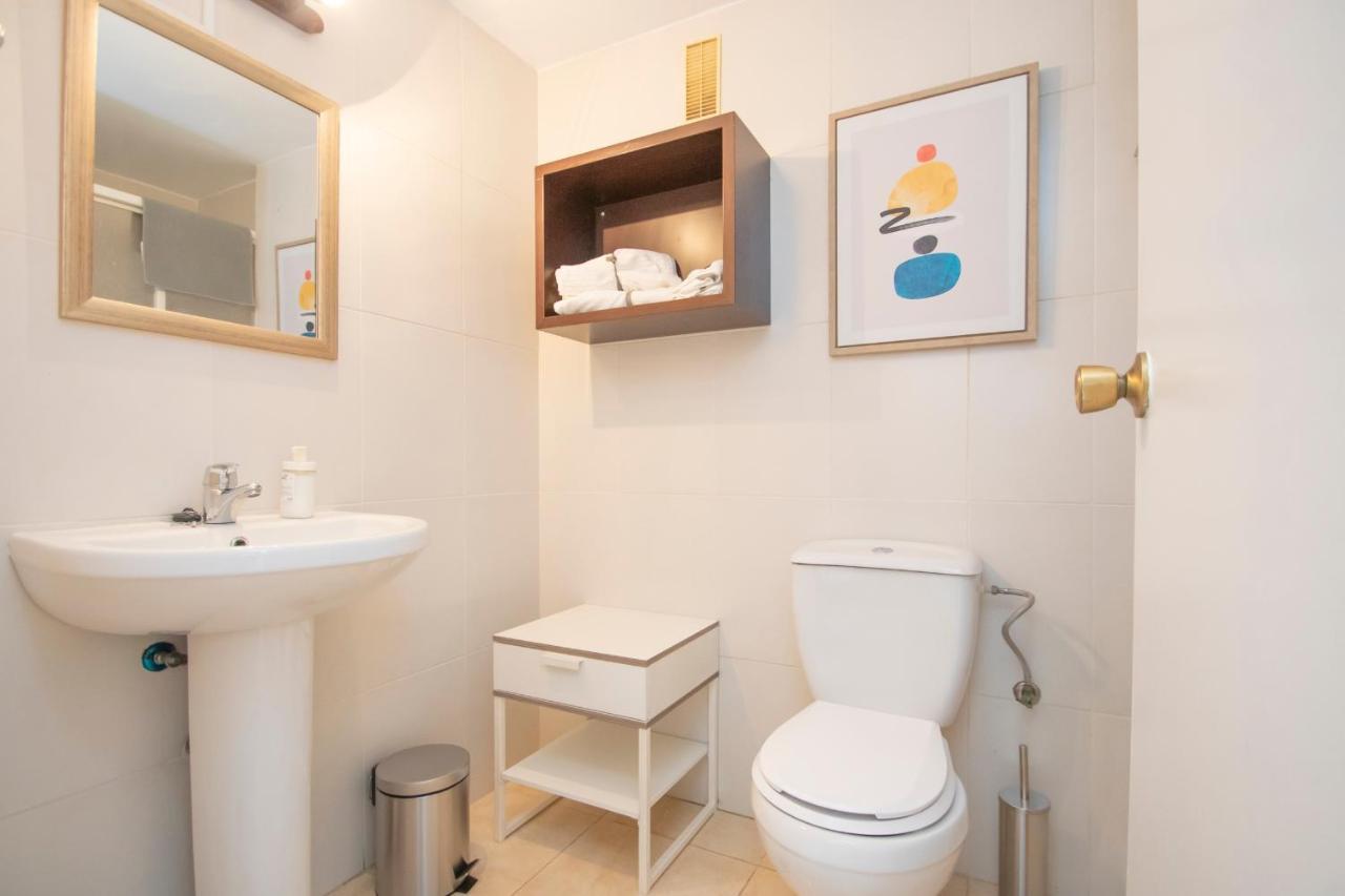 Luminoso Y Acoger Loft, Excelente Ubicacion Apartment Sevilla Bagian luar foto